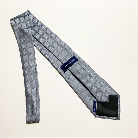 John Ashford Blue & Silver Geometric Silk Tie EUC - Picture 6 of 8